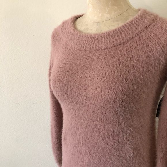 Soft fuzzy pink knit sweater new with tags - Picture 5 of 8